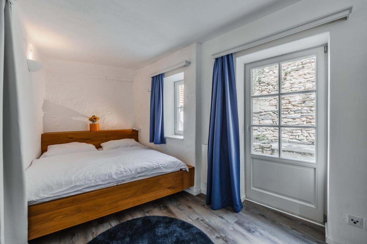 Smile Apartments Zum Goldenen Strauss Dürnstein Eksteriør bilde